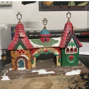 Welcome to elfland gateway by department
56. Excellent used condition.